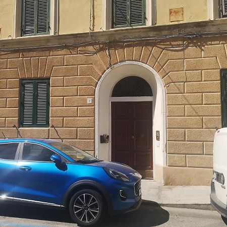 Porta A Mare, Free Parking Apartment Ливорно Екстериор снимка